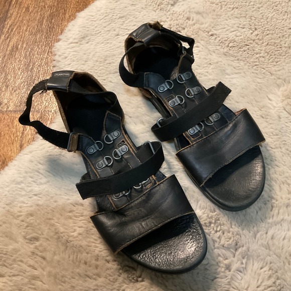 Sorel Torpedo Carly Size 10 Womens Black Comfort‎ Hook Loop Closure - Picture 1 of 11